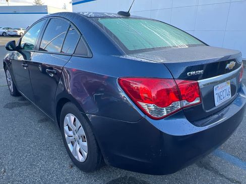 Used 2016 Chevrolet Cruze LS image 4