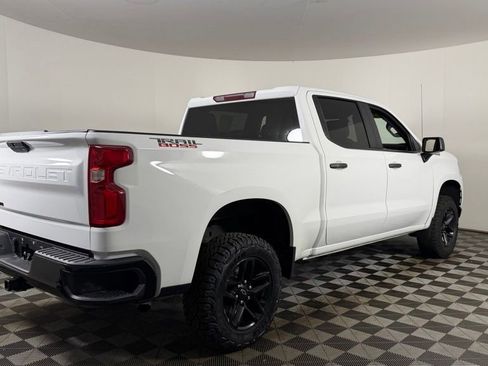 Used 2022 Chevrolet Silverado 1500 Custom Trail Boss AWD/4WD image 8