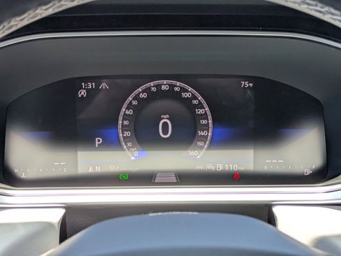 New 2026 Volkswagen Taos SE image 29