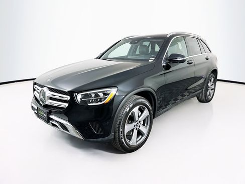 Used 2022 Mercedes-Benz GLC 300 4MATIC w/ Premium Package Lite image 3
