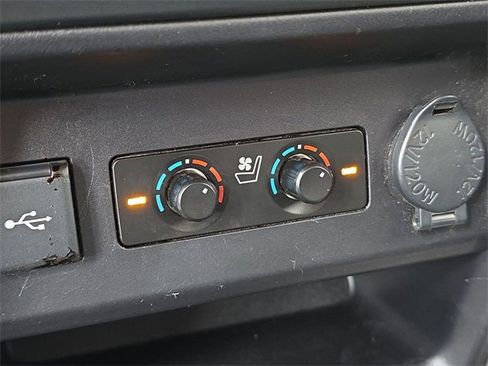 Used 2020 Toyota 4Runner Limited image 13