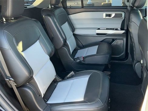 Used 2023 Ford Explorer XLT w/ Equipment Group 202A image 20