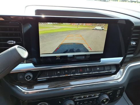 Used 2023 Chevrolet Silverado 1500 LT image 22