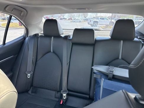 Used 2021 Toyota Camry XSE image 8