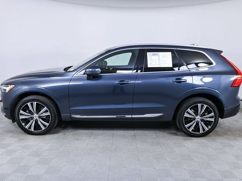 Used 2022 Volvo XC60 B5 Inscription w/ Climate Package image 2