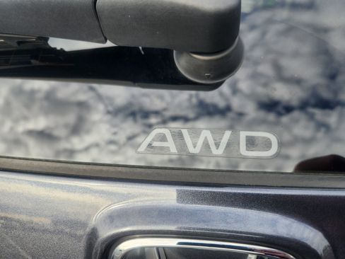 Used 2023 Honda CR-V EX image 11