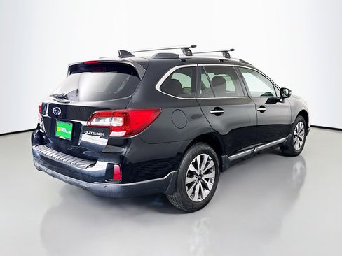 Used 2017 Subaru Outback 2.5i Touring w/ Popular Package #5A AWD/4WD image 10