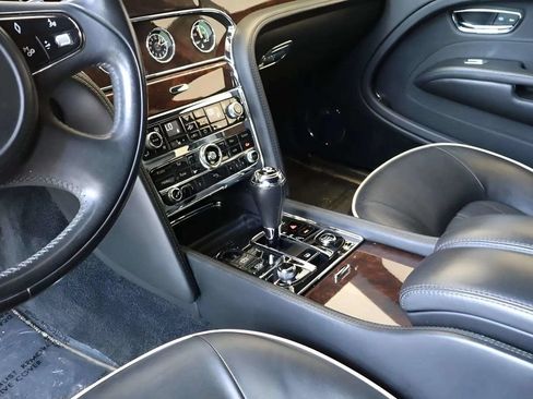 Used 2014 Bentley Mulsanne RWD image 13