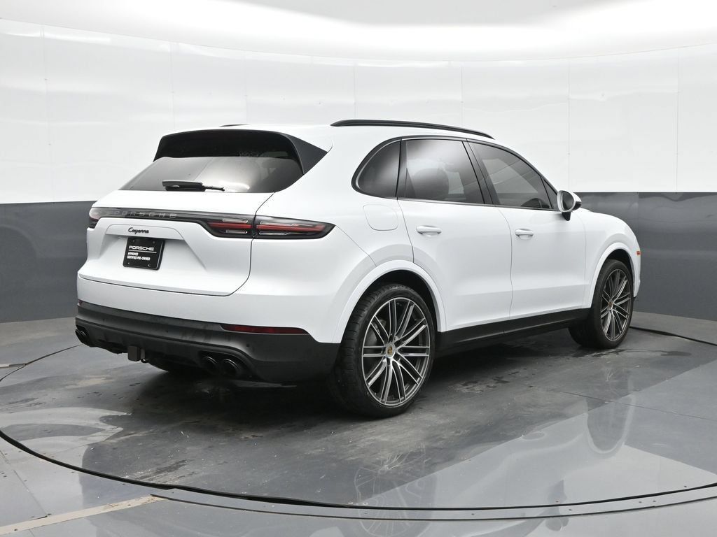 Certified 2023 Porsche Cayenne Platinum Edition AWD/4WD image 7