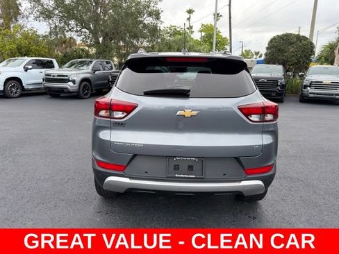 Used 2021 Chevrolet TrailBlazer LT w/ Premium Seating Package FWD image 5