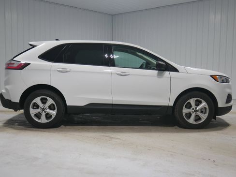 Used 2024 Ford Edge SE image 4