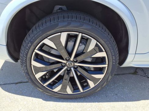 New 2026 Volvo XC90 B6 Ultra image 9