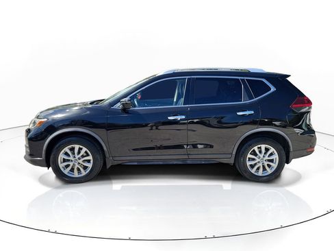 Used 2020 Nissan Rogue SV image 5