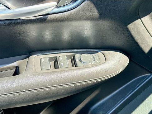 Used 2021 Cadillac XT5 Luxury w/ LPO, Illumination Package image 17