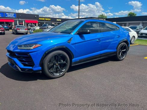 Used 2019 Lamborghini Urus AWD/4WD image 3