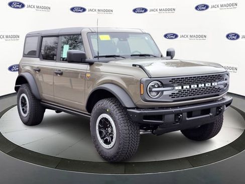 New 2025 Ford Bronco Badlands w/ Sasquatch Package image 7