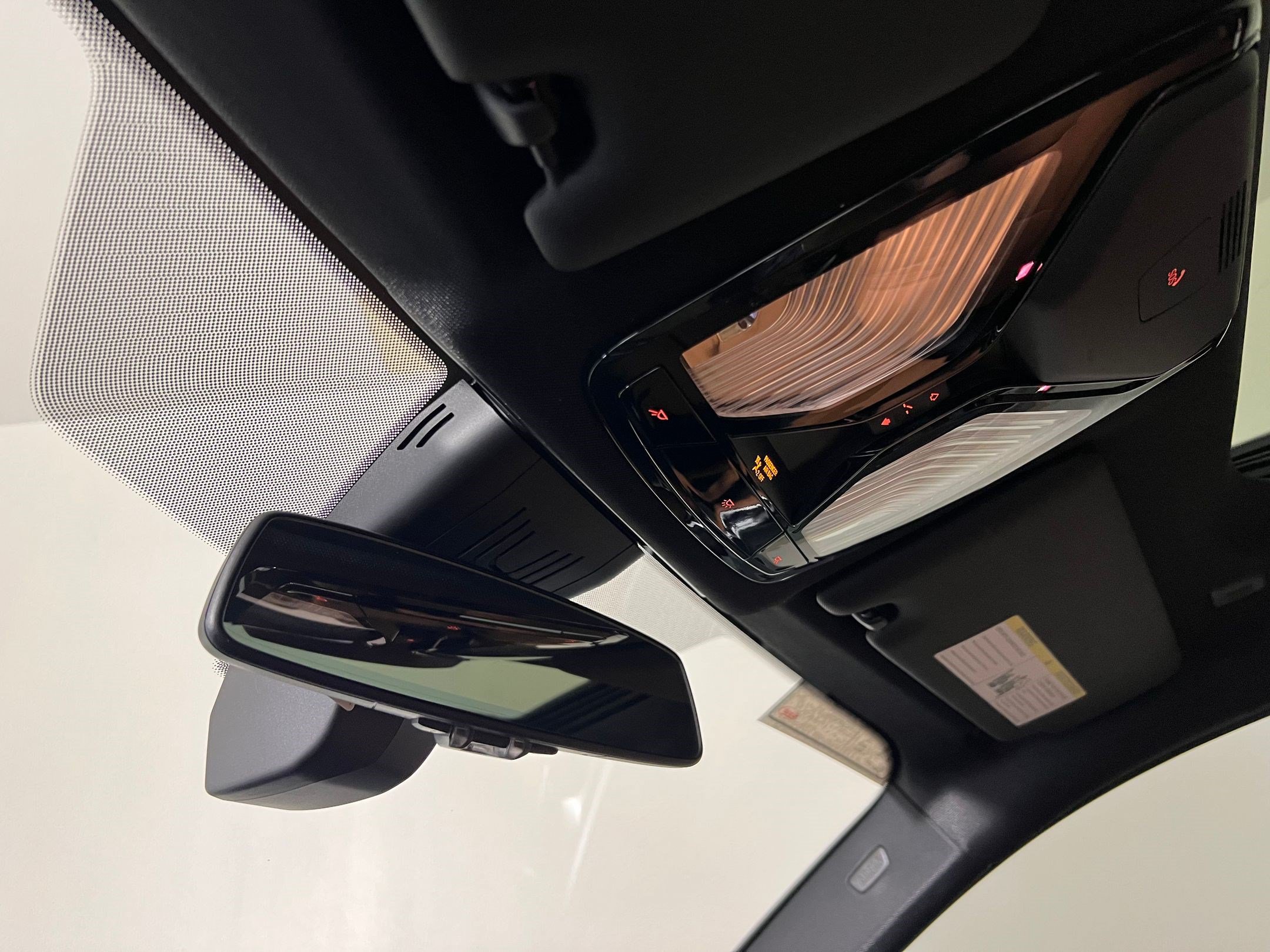 Used 2026 BMW i4 eDrive40 w/ Premium Package RWD image 19