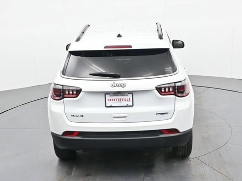 Used 2025 Jeep Compass Latitude AWD/4WD image 26