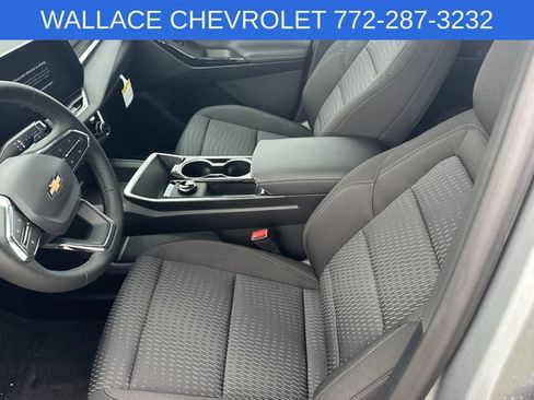 Used 2026 Chevrolet Equinox LT w/ Safety and Technology Package FWD image 16