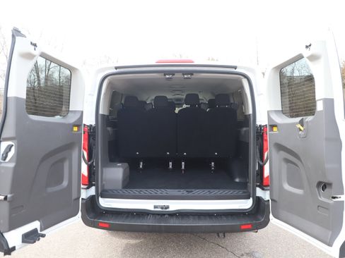 Used 2024 Ford Transit 350 XLT RWD image 17