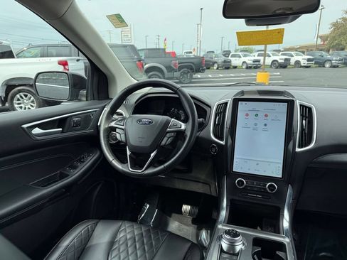 Used 2024 Ford Edge Titanium AWD/4WD image 16