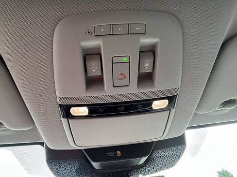 Used 2023 Nissan Ariya FWD image 37