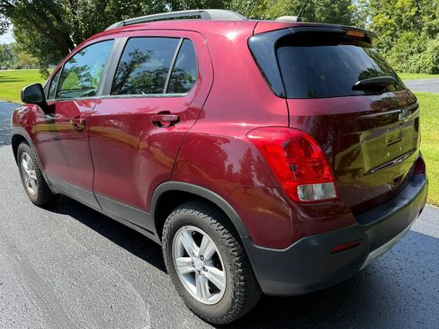 Used 2016 Chevrolet Trax LT w/ LT Convenience Package FWD image 8