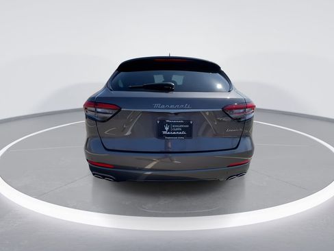 New 2024 Maserati Levante GT Ultima image 9