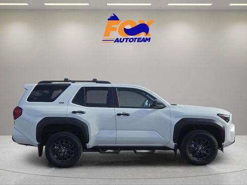 New 2026 Toyota 4Runner SR5 image 5