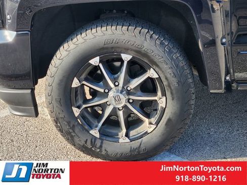 Used 2018 Chevrolet Silverado 1500 LT w/ All Star Edition image 14