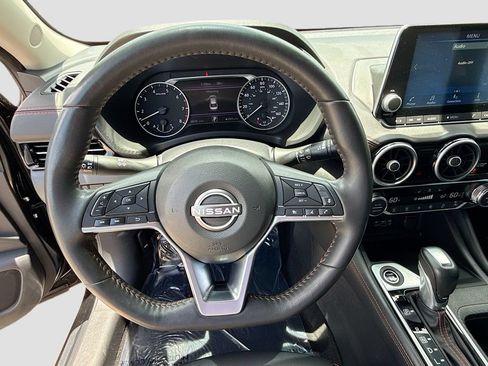 Used 2024 Nissan Sentra SR w/ SR Premium Package FWD image 38