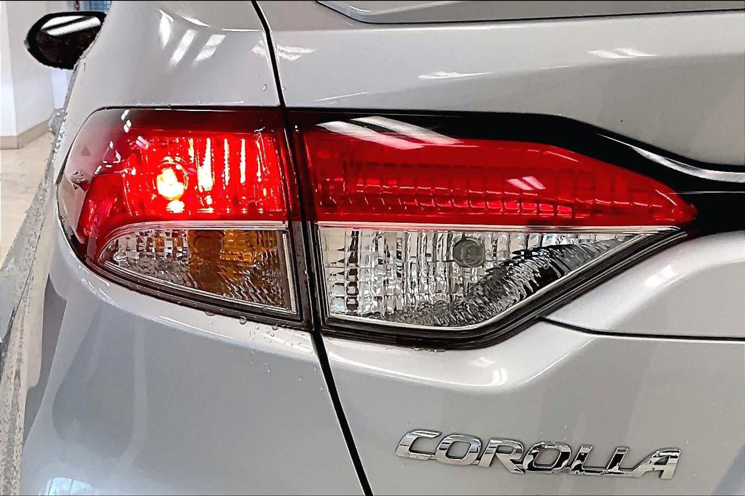 Used 2024 Toyota Corolla SE FWD image 29