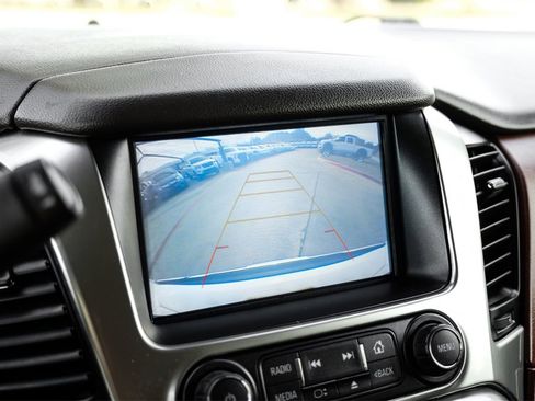 Used 2020 Chevrolet Suburban Premier w/ 6.2L Performance Package image 19