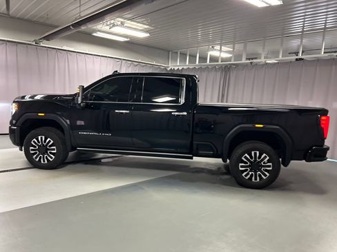 Used 2024 GMC Sierra 2500 Denali Ultimate AWD/4WD image 4