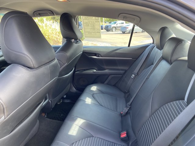 Used 2018 Toyota Camry SE FWD image 21