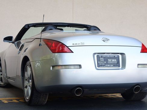 Used 2004 Nissan 350Z Touring RWD image 13