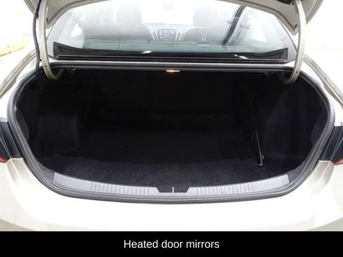 Used 2022 Chevrolet Malibu LT image 12