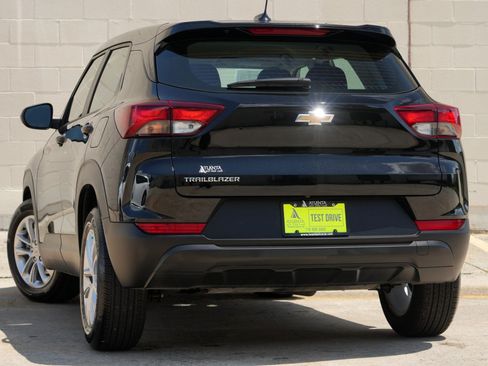 Used 2026 Chevrolet TrailBlazer LS FWD image 5