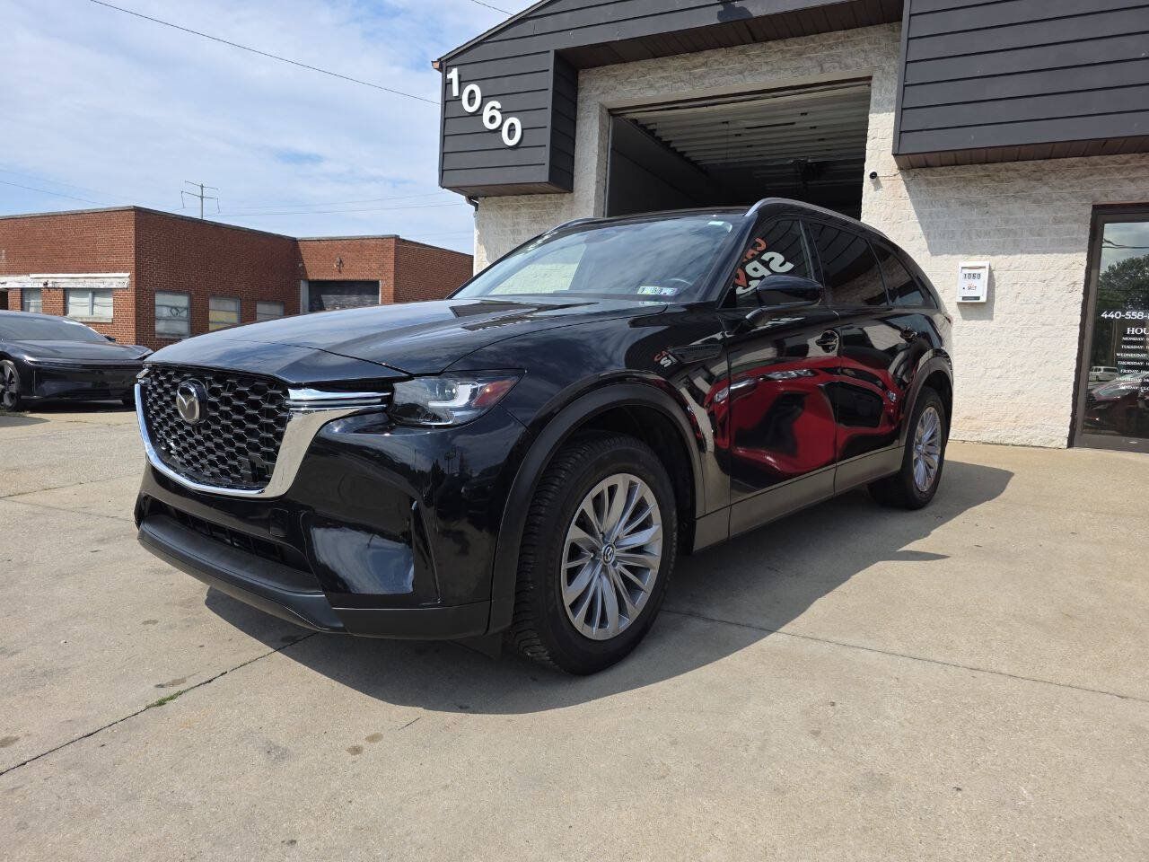 Used 2024 MAZDA CX-90 3.3 Turbo w/ Preferred Package AWD/4WD image 3