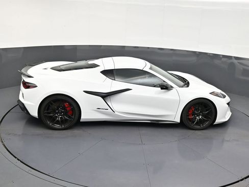 Used 2025 Chevrolet Corvette Z06 image 18