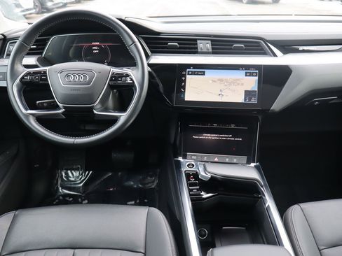 Used 2021 Audi e-tron Premium w/ Convenience Plus Package image 12