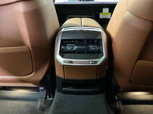 New 2026 BMW 760i xDrive w/ Executive Package AWD/4WD image 27
