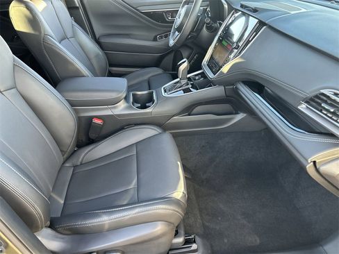 Certified 2025 Subaru Outback Limited image 9