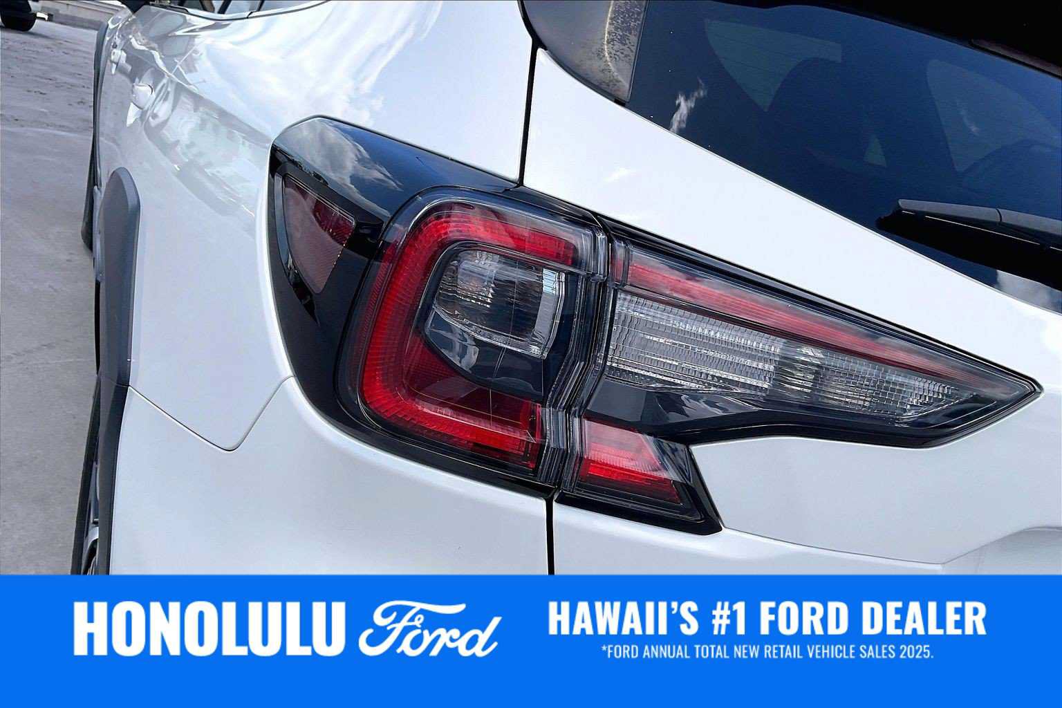 Used 2023 Subaru Outback Premium AWD/4WD image 32