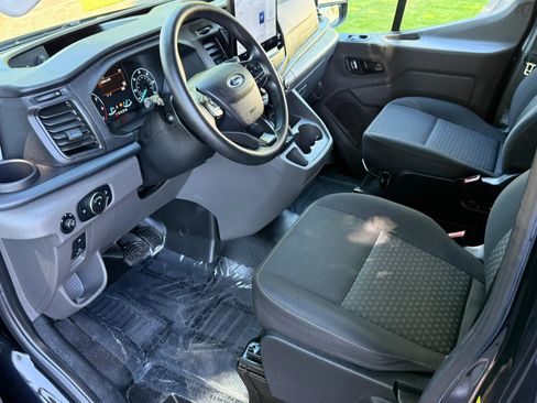 Used 2022 Ford Transit 250 Medium Roof w/ Interior Upgrade Package RWD image 17