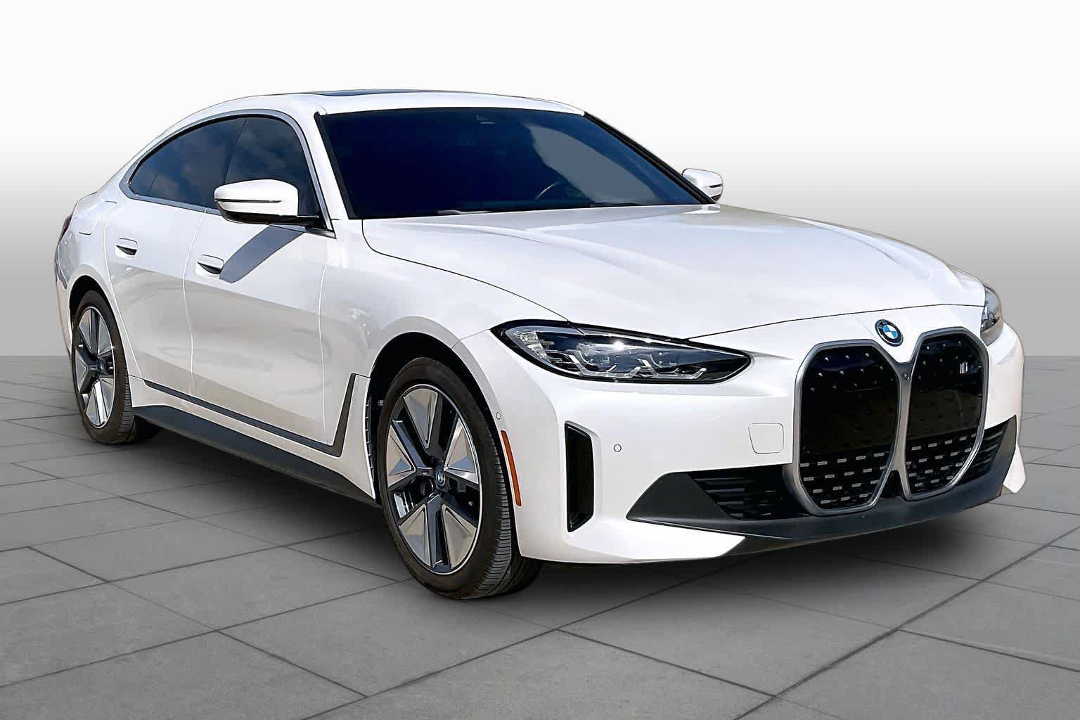 Used 2024 BMW i4 eDrive35 w/ Convenience Package RWD image 3
