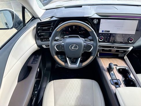 Used 2025 Lexus RX 350 Premium Plus image 12