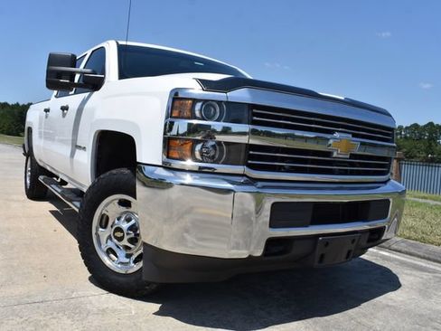 Used 2015 Chevrolet Silverado 2500 W/T w/ WT Convenience Package AWD/4WD image 1