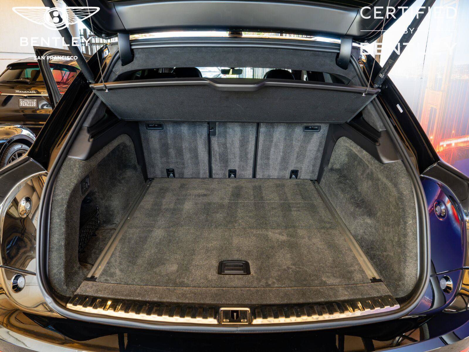 Used 2023 Bentley Bentayga Speed AWD/4WD image 33