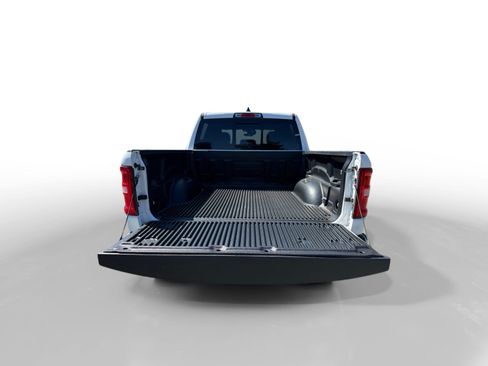 Used 2025 RAM 1500 Big Horn AWD/4WD image 17